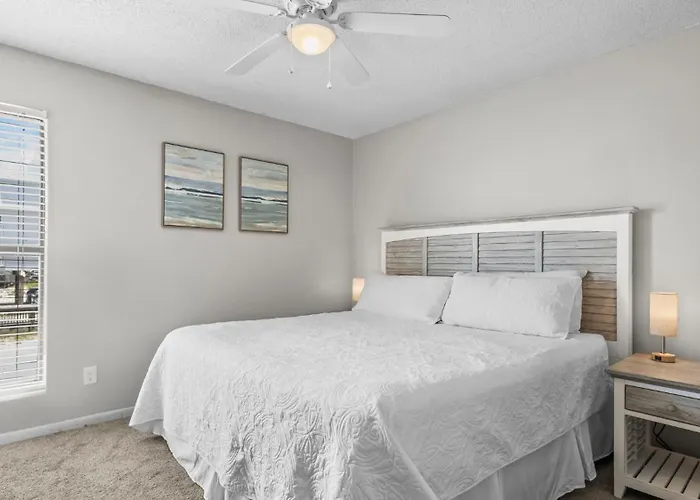 Sandpiper 11a Holiday home